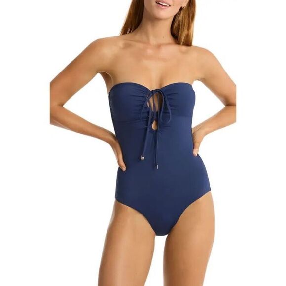 New. Pilyq navy plunge one piece. Small retails $154 - Picture 3 of 11